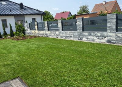 ogród przy domu jednorodzinnym trawnik z rolki Tomaszek Ogrody Toruń